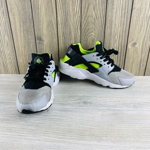 Nike Boys Huarache Run 654275-015 Gray Running Shoes Sneakers Size: 7Y